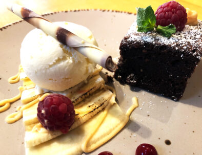 Eis-mit-Kuchen